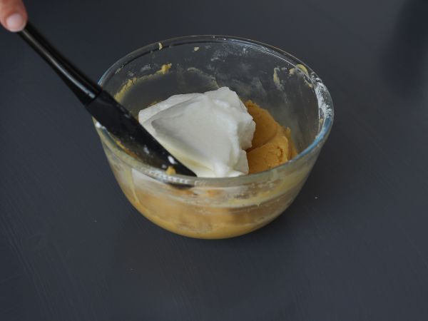 Blåbärsmuffins, en miniversion av pyreneisk paj! - Beredning steg 4