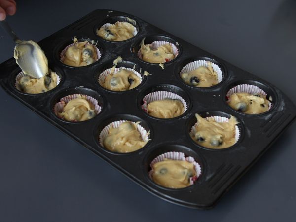 Blåbärsmuffins, en miniversion av pyreneisk paj! - Beredning steg 6