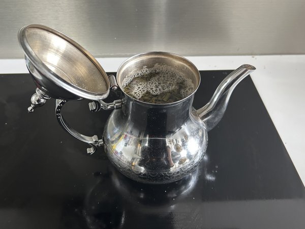 Hur man förbereder äkta marockanskt pepparmyntste - Beredning steg 3