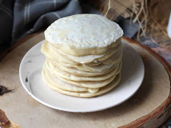 Mjuka veganska pannkakor med linägg: enkelt och äggfritt recept - Beredning steg 9