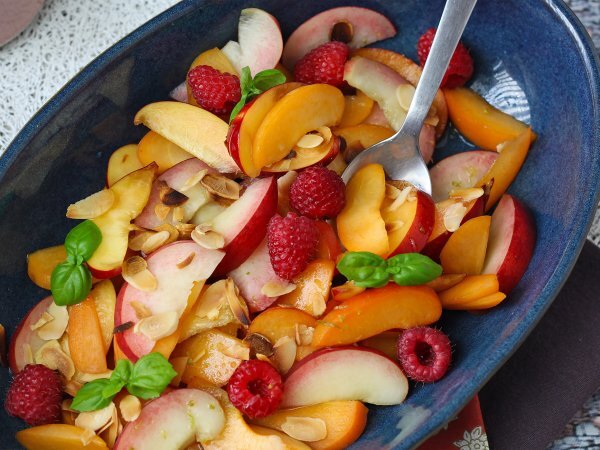 Fruktsallad: persika, aprikos, hallon och mycket mer! - Beredning steg 5