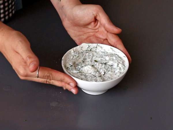 Krispig gnocchisallad, ultratrendig, god och balanserad, perfekt för sommaren! - Beredning steg 3