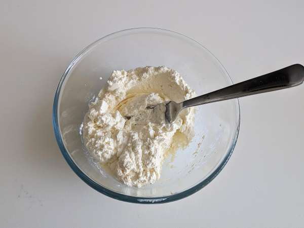 Tortelloni di bresaola fylld med rucola och ricottaost: välsmakande och klar på 10 minuter! - Beredning steg 1