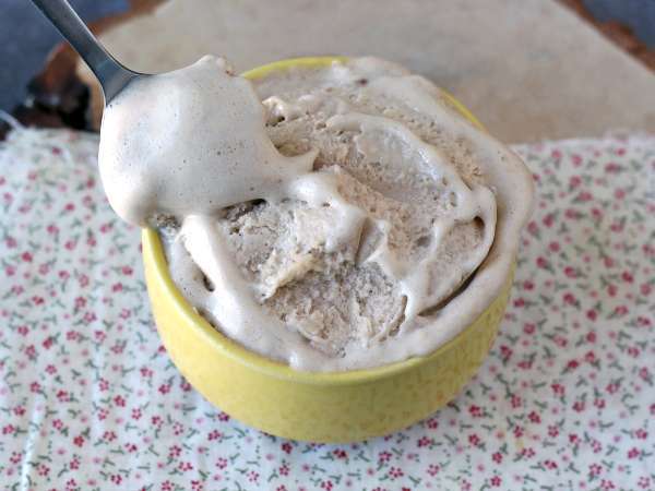 Vaniljvassleglass, hög i protein, snabb och med 3 ingredienser! - Beredning steg 4