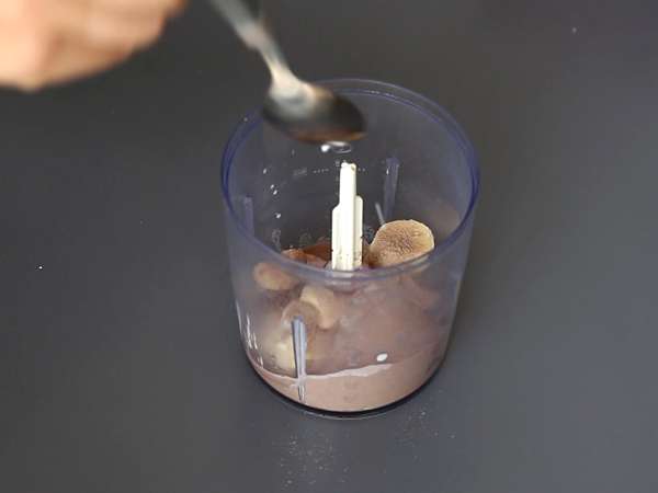 Chokladglass med superprotein från vassle, klar på 5 minuter! - Beredning steg 2