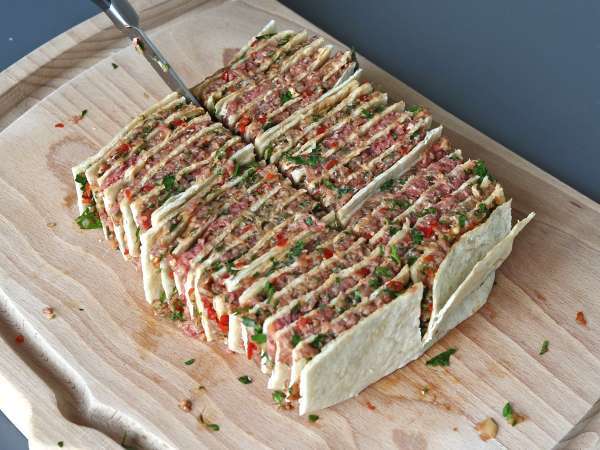 Lavash kebab med tortillas, de berömda enkla ugnsbakade kebaberna! - Beredning steg 8