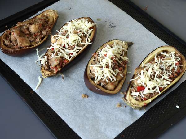 Fyllda auberginer med gratinerad mozzarella - Beredning steg 7