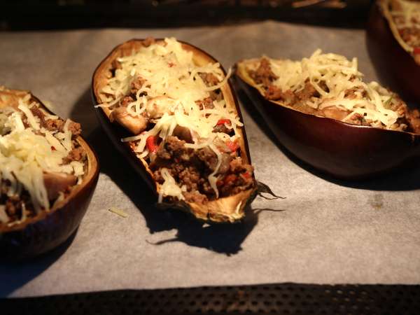 Fyllda auberginer med gratinerad mozzarella - Beredning steg 8