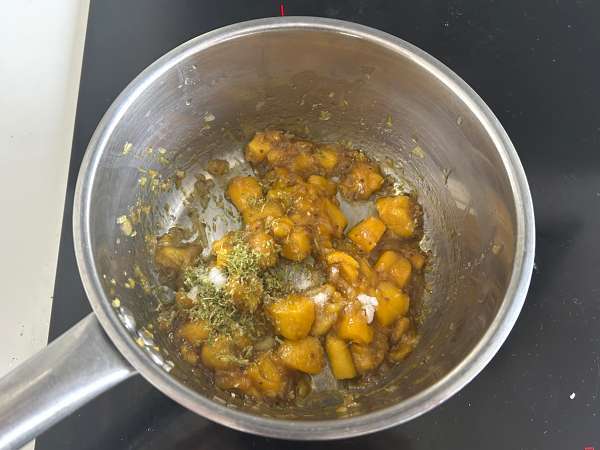 Hemlagad mango chutney: den sötsura indiska kryddan som passar till allt - Beredning steg 5