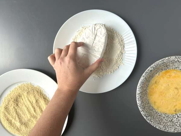 Panerad gudarnas kapris med airfryerpotatis - Beredning steg 4