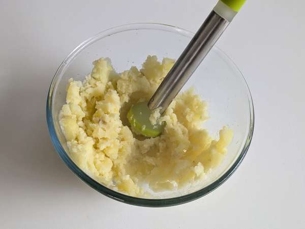 Pumpa köttfärslimpa med svamp och trådig scamorzaost: gott och enkelt bakat recept - Beredning steg 2