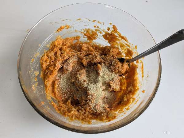 Pumpa köttfärslimpa med svamp och trådig scamorzaost: gott och enkelt bakat recept - Beredning steg 6