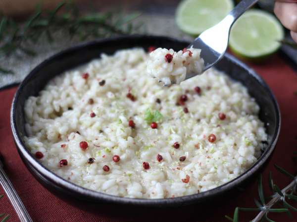 Risotto med lime och rosépeppar: elegant vegetariskt recept för speciella middagar - Beredning steg 7
