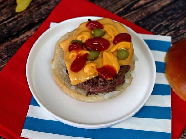 Cheeseburger, den berömda burgaren som alla älskar! - Beredning steg 5