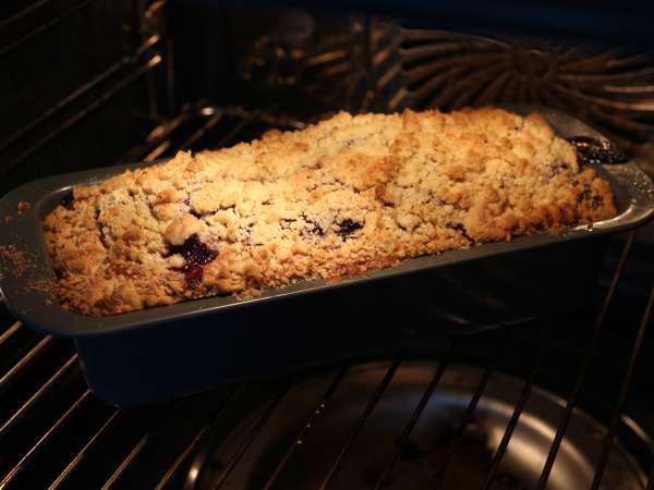 Blueberry crumble cake: tårtan som kombinerar fondant, mjukhet och krispighet! - Beredning steg 8