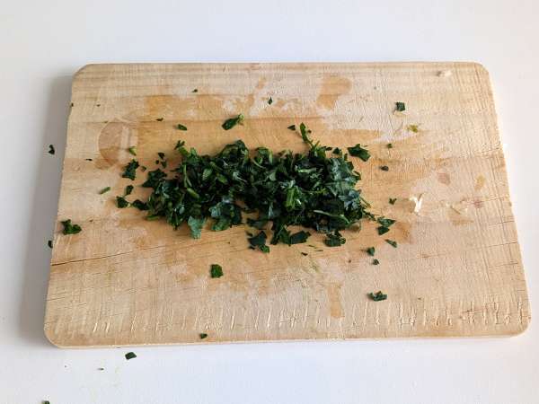 Mjuka köttbullar i luftfryser: snabbt och enkelt recept med nötkött - Beredning steg 2