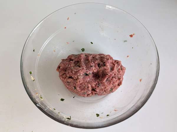 Köttbullar i luftfryser med sötsur grillsås: enkelt och välsmakande recept - Beredning steg 4