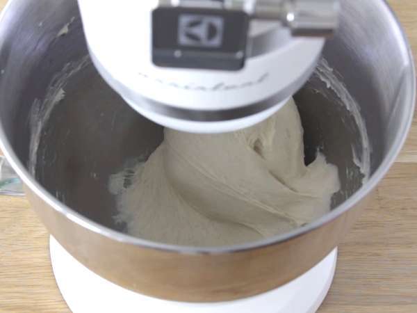 Fuktig Margherita-pizza - Beredning steg 4