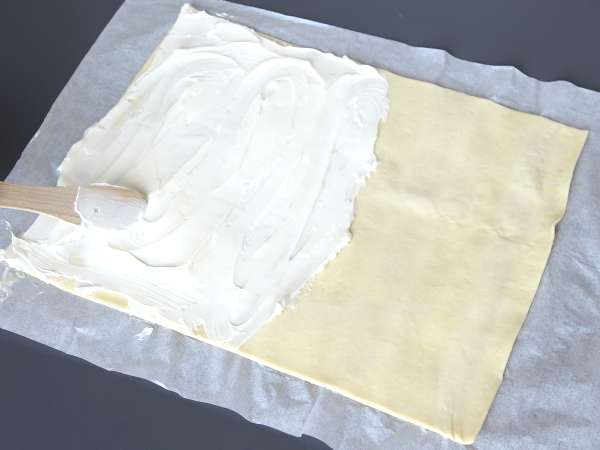 Flakiga ostsnurror med Airfryer - Beredning steg 1