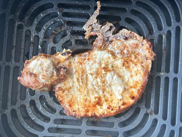 Hur tillagar man en fläskkotlett i Airfryer? - Beredning steg 4