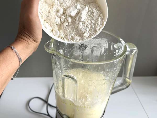 Smakrik kaksmet i mixer: snabb, enkel och mycket saftig - Beredning steg 4