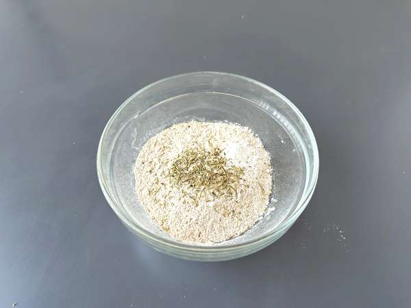 Hemlagad örtkryddad gressin: enkel att göra och super krispig! - Beredning steg 1