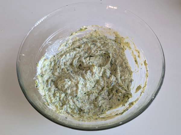 Conchiglioni fyllda med ricotta, zucchini och citron: krämig och gratinerad i ugnen - Beredning steg 5