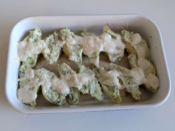 Conchiglioni fyllda med ricotta, zucchini och citron: krämig och gratinerad i ugnen - Beredning steg 8