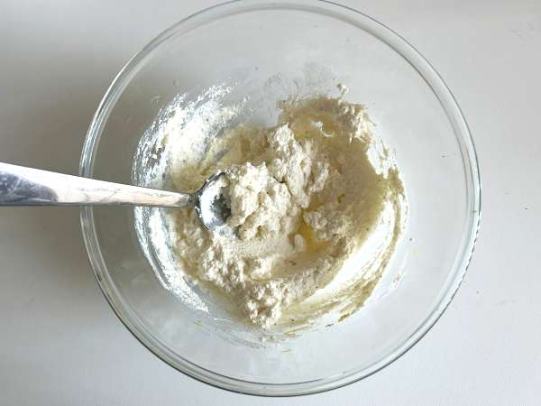 Tartiner med sparris, citron och basilika-ricotta - Beredning steg 3