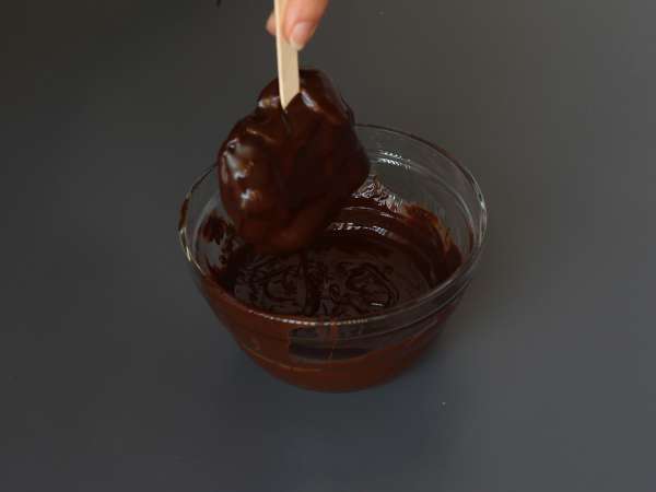 Skyr, hallon och chokladglass. Det hälsosamma mellanmålet för soliga dagar! - Beredning steg 4