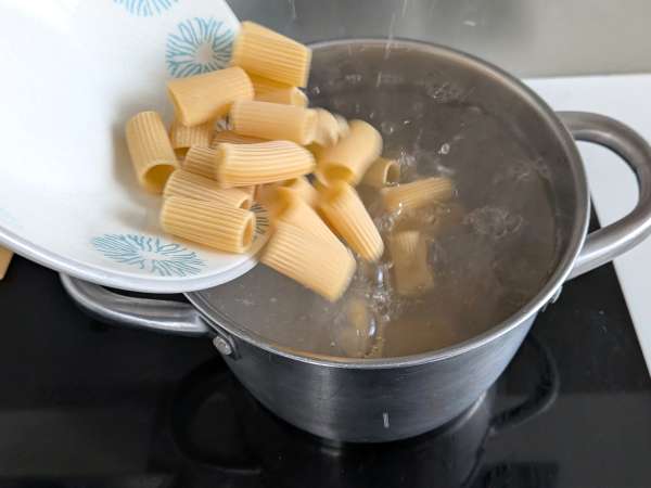 Courgette Carbonara: det vegetariska receptet som är lätt att göra - Beredning steg 4