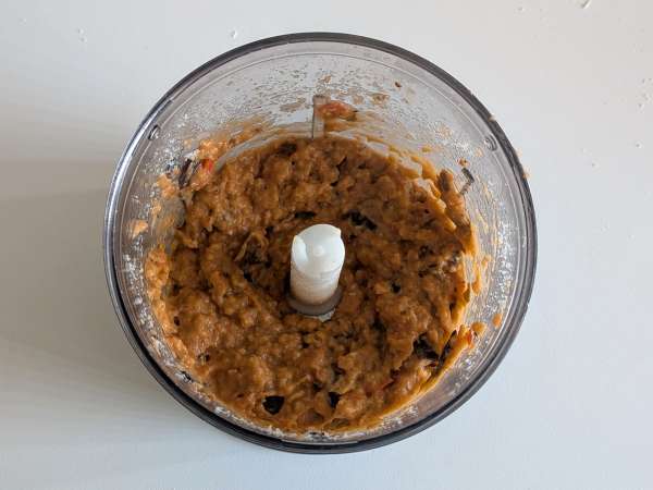 Pasta med auberginekräm och körsbärstomater: enkelt och gott recept - Beredning steg 4