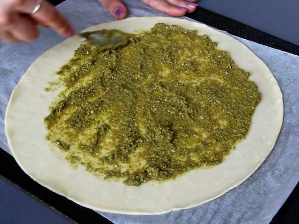 Tarteletter med pesto och zucchini: ett enkelt recept som doftar precis som sommaren! - Beredning steg 3