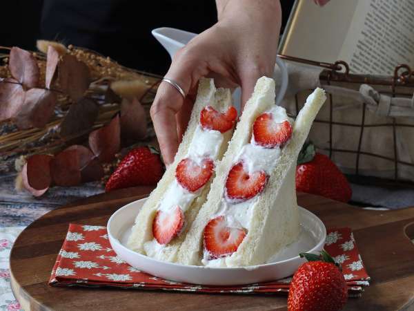 Ichigo sando, den japanska jordgubbssmörgåsen! - Beredning steg 10