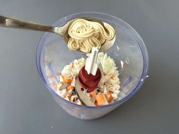Surimi-pålägg: ett supersnabbt recept till aperitifen - Beredning steg 2