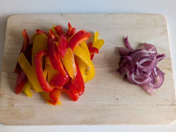 Pasta med paprika och mynta: krämig och doftande - Beredning steg 1