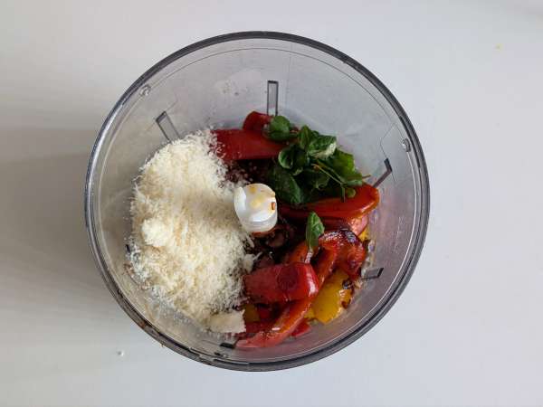 Pasta med paprika och mynta: krämig och doftande - Beredning steg 4