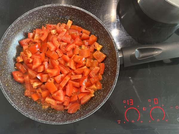 Proteinsallad med quinoa, röda bönor och majs - Beredning steg 4