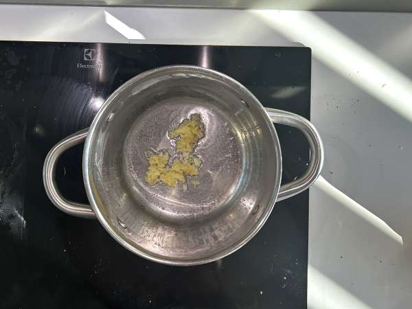 Curry med röda linser och kokosmjölk: ett enkelt och krämigt recept - Beredning steg 2