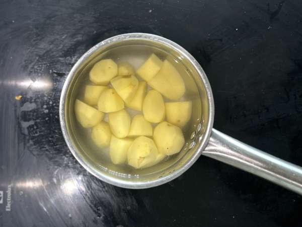 Torskfilé med citron, vitlök och kryddor - Beredning steg 1