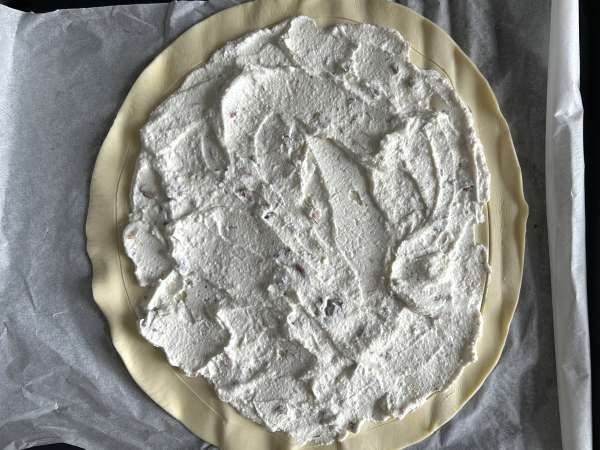 Tunn paj med fikon, brie och valnötter - Beredning steg 5