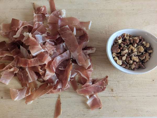 Krämig lasagne med pumpa, speck och krispiga valnötter - Beredning steg 6