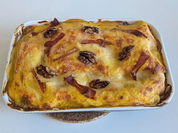 Krämig lasagne med pumpa, speck och krispiga valnötter - Beredning steg 9