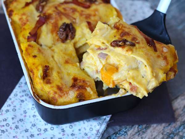 Krämig lasagne med pumpa, speck och krispiga valnötter - Beredning steg 10