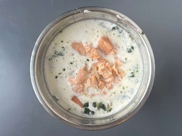 Paj utan pajskal med lax, spenat och cottage cheese - Beredning steg 6