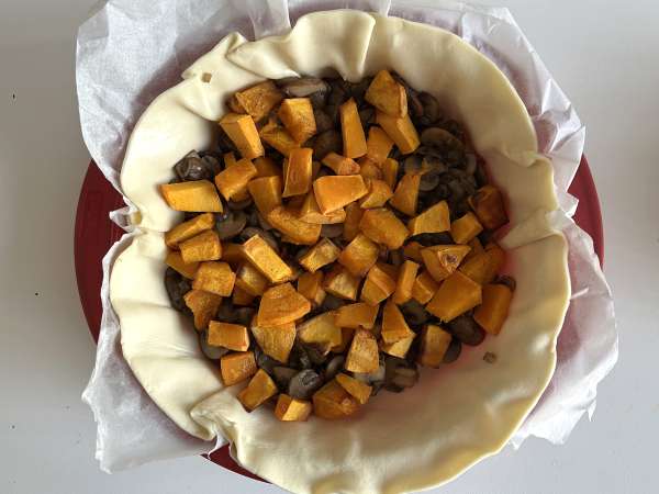 Quiche med svamp och hokkaidopumpa - Beredning steg 7