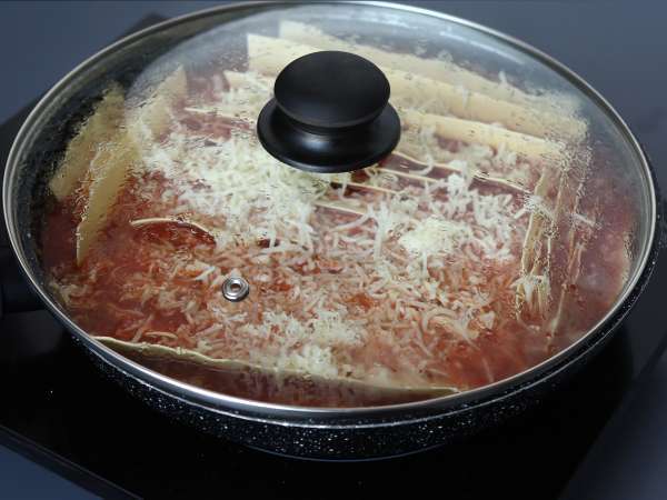Lasagne med bolognesesås i stekpanna - Beredning steg 6