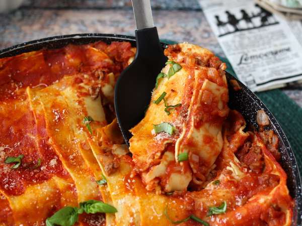 Lasagne med bolognesesås i stekpanna - Beredning steg 8