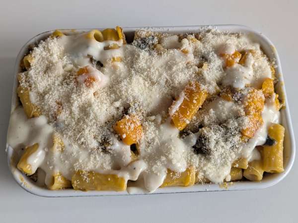 Ugnsbakad pasta med pumpa, svamp och bechamelsås - Beredning steg 9