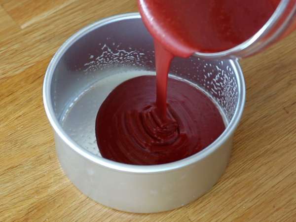 En speciell Red Velvet-tårta till Halloween! - Beredning steg 5